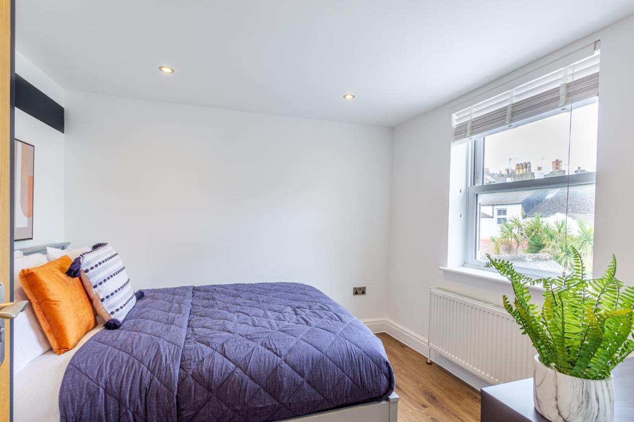 Bright Cheery 4 Bd Apartment By Brighton Station ภายนอก รูปภาพ