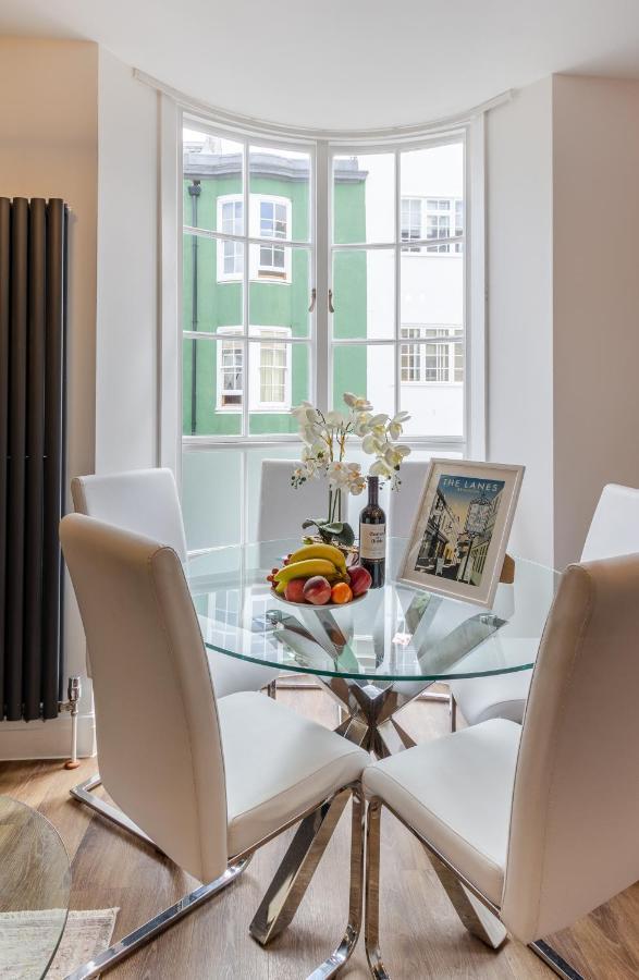Bright Cheery 4 Bd Apartment By Brighton Station ภายนอก รูปภาพ