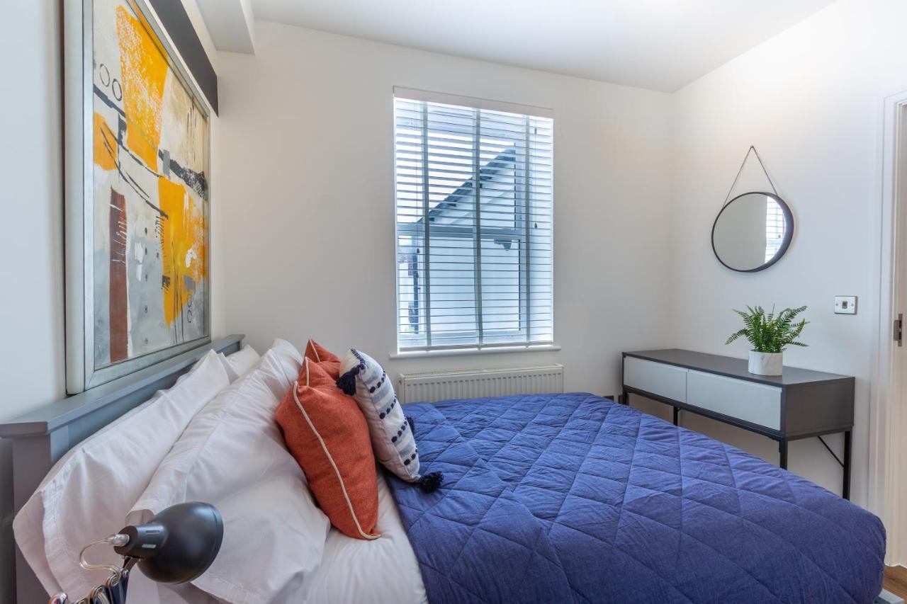 Bright Cheery 4 Bd Apartment By Brighton Station ภายนอก รูปภาพ