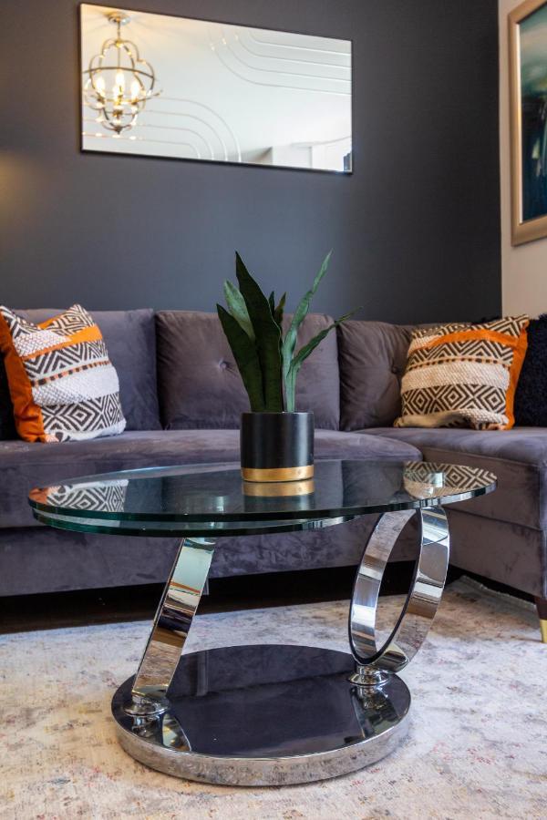 Bright Cheery 4 Bd Apartment By Brighton Station ภายนอก รูปภาพ