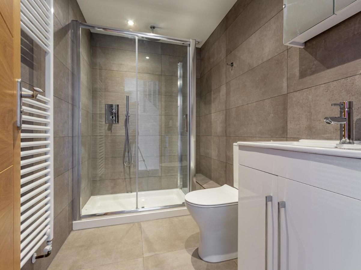 Bright Cheery 4 Bd Apartment By Brighton Station ภายนอก รูปภาพ