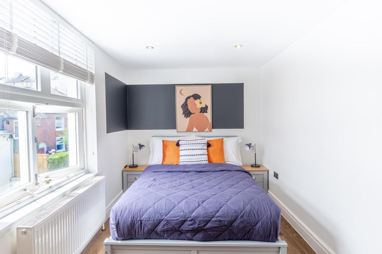 Bright Cheery 4 Bd Apartment By Brighton Station ภายนอก รูปภาพ